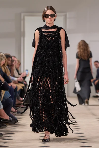 Look 57